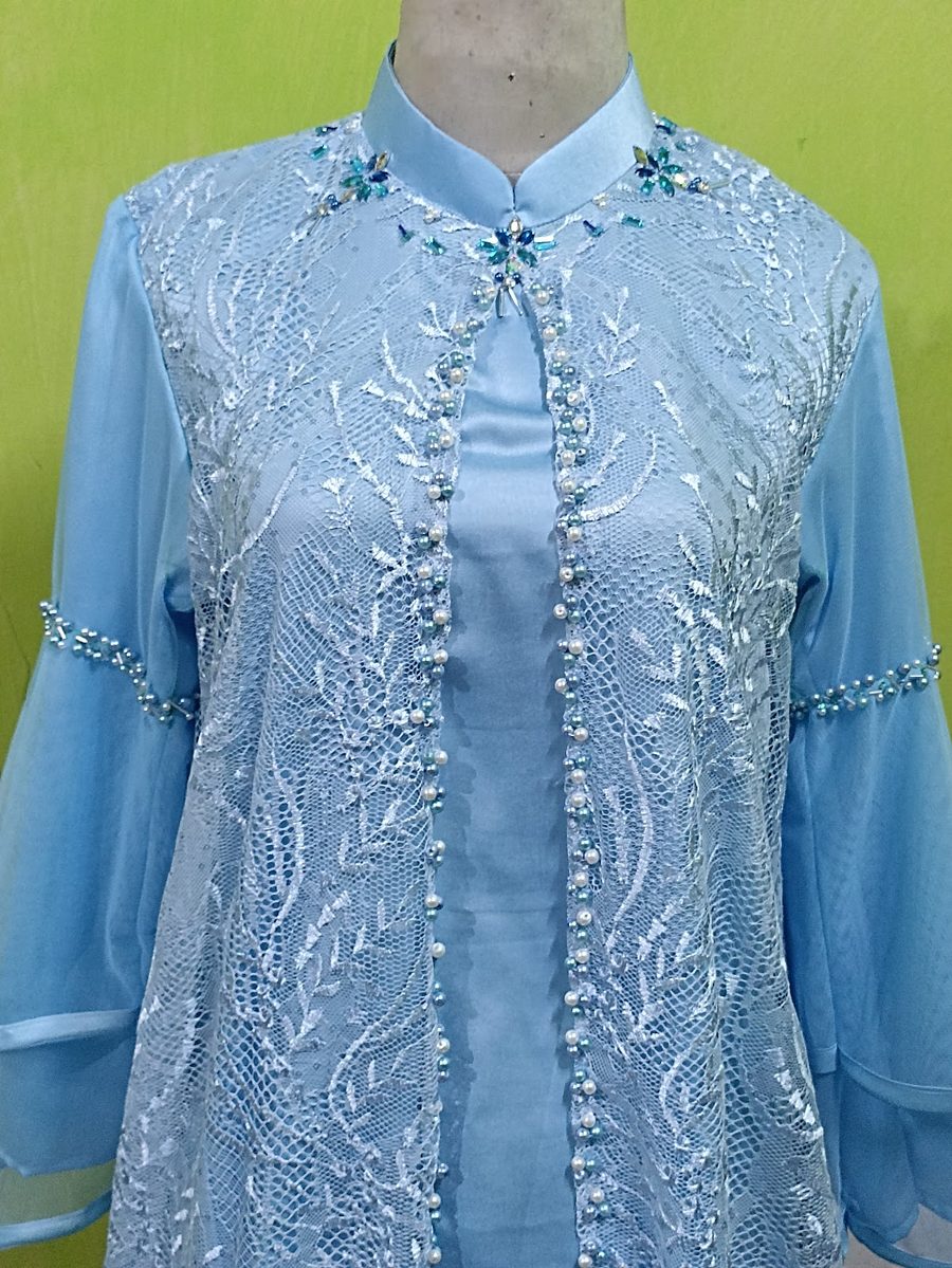 Kebaya modern biru muda — karya Penjahit Mouphe